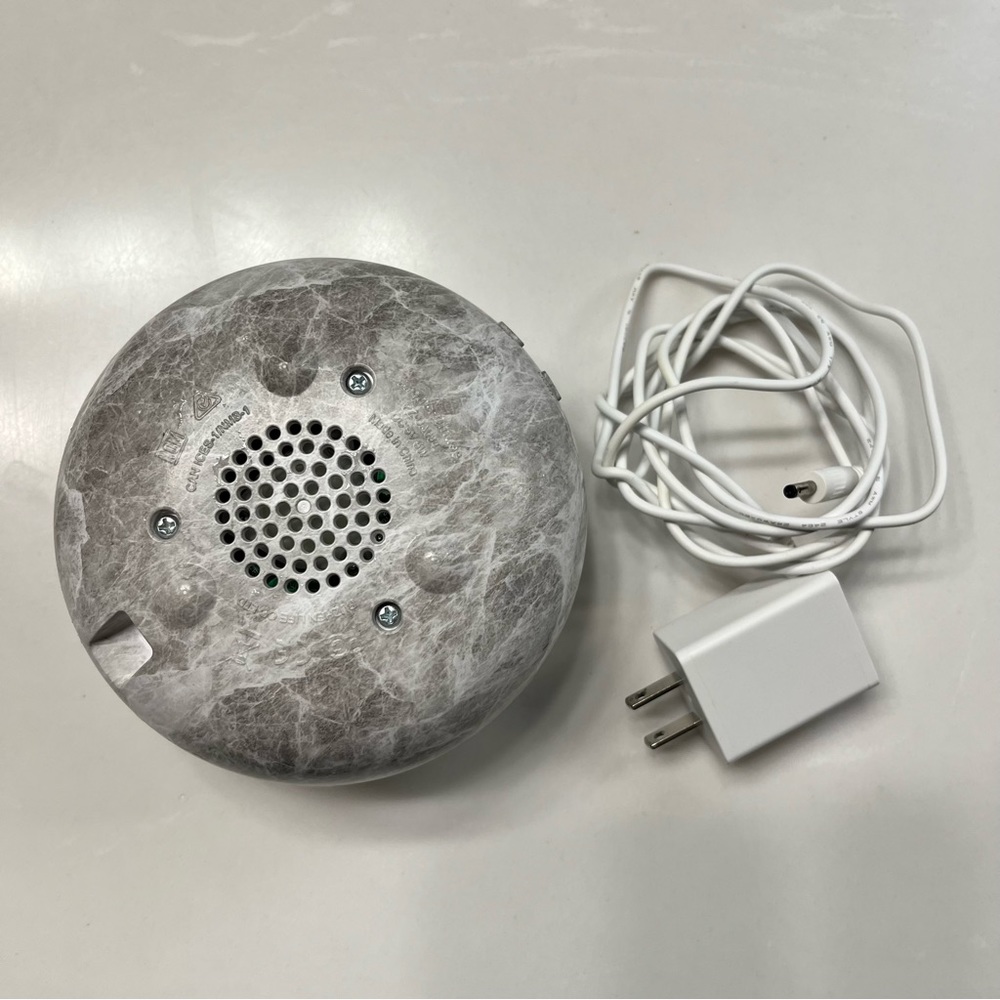 Color changing Doterra diffuser - Picture 2 of 3